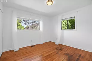 11240 NE Couch Ct, Portland, OR 97220 - Photo 20