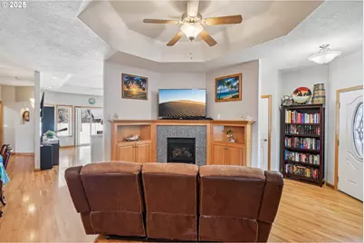 724 Lost Ln, Keizer, OR 97303 - Photo 4