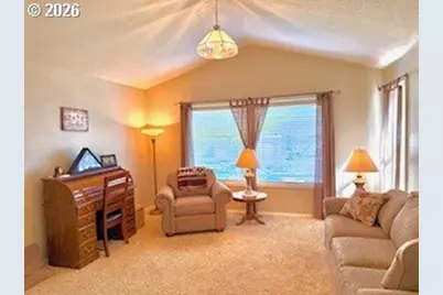 13623 Barclay Hills Dr, Oregon City, OR 97045 - Photo 4