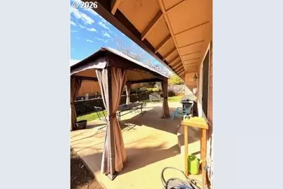 13623 Barclay Hills Dr, Oregon City, OR 97045 - Photo 16