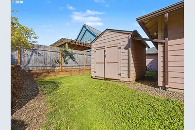 13623 Barclay Hills Dr, Oregon City, OR 97045 - Photo 26