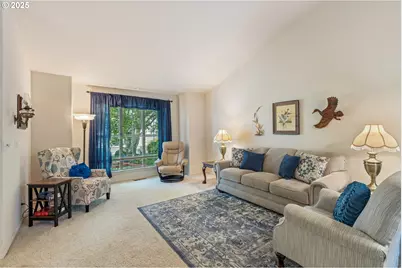 2730 Golfview Ave, Sutherlin, OR 97479 - Photo 6