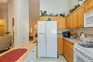 2730 Golfview Ave, Sutherlin, OR 97479 - Photo 16