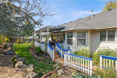 2730 Golfview Ave, Sutherlin, OR 97479 - Photo 38