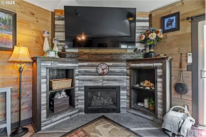 1753 20th St, Myrtle Point, OR 97458 - Photo 8