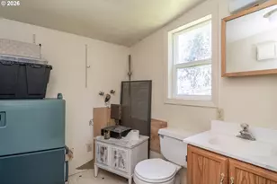 982 Brumbach Rd, Roseburg, OR 97470 - Photo 34