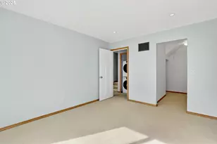 830 SW Broadway Dr, Portland, OR 97201 - Photo 24