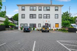 4435 SE Belmont St, Portland, OR 97215 - Photo 10