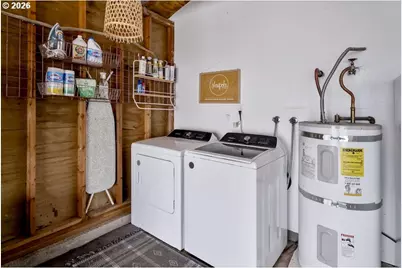 2630 NE Saratoga St, Portland, OR 97211 - Photo 34