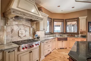 30260 NE Springhill Rd, Troutdale, OR 97060 - Photo 8