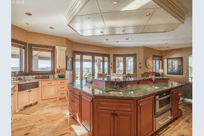 30260 NE Springhill Rd, Troutdale, OR 97060 - Photo 10