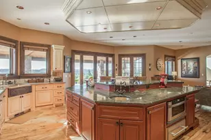 30260 NE Springhill Rd, Troutdale, OR 97060 - Photo 10