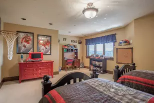 30260 NE Springhill Rd, Troutdale, OR 97060 - Photo 24