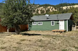 617 N Main St, Klickitat, WA 98628 - Photo 20