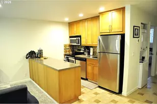 100 Kerr Pkwy, Lake Oswego, OR 97035 - Photo 4