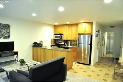 100 Kerr Pkwy #30, Lake Oswego, OR 97035 - Photo 8