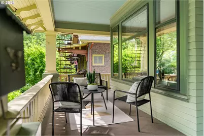 2417 NE 16th Ave, Portland, OR 97212 - Photo 2