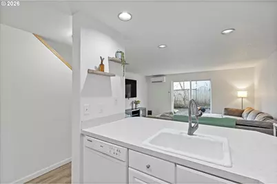 13949 Beavercreek Rd #102, Oregon City, OR 97045 - Photo 6