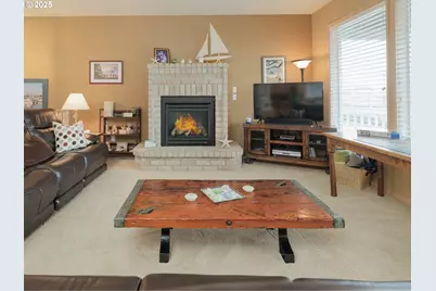 663 S Hemlock St, Cannon Beach, OR 97110 - Photo 12