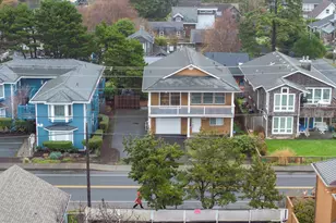 663 S Hemlock St, Cannon Beach, OR 97110 - Photo 2