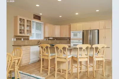 663 S Hemlock St, Cannon Beach, OR 97110 - Photo 12