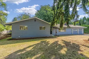 302 Cowlitz Dr, Kelso, WA 98626 - Photo 2