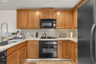 7129 NE Stonewater St, Hillsboro, OR 97124 - Photo 8