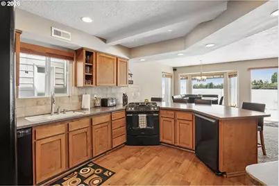 19609 NE Marine Dr #A8, Portland, OR 97230 - Photo 14