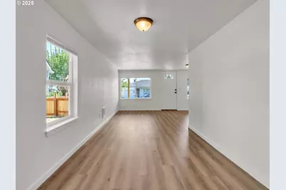 801 NE 13th St, McMinnville, OR 97128 - Photo 6