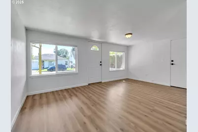 801 NE 13th St, McMinnville, OR 97128 - Photo 8