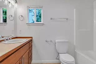 801 NE 13th St, McMinnville, OR 97128 - Photo 18