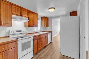 801 NE 13th St, McMinnville, OR 97128 - Photo 8