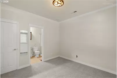 808 NE Caden Ave, Hillsboro, OR 97124 - Photo 8