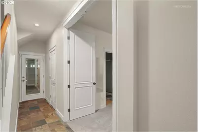 808 NE Caden Ave, Hillsboro, OR 97124 - Photo 6