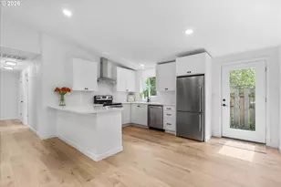 602 S Vermont St, Portland, OR 97219 - Photo 10