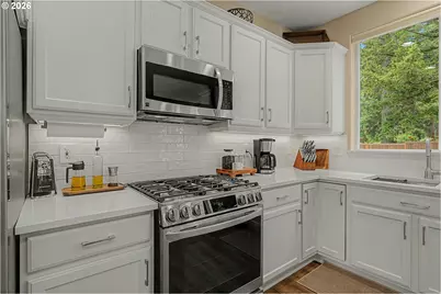 14983 Josi Ct, Oregon City, OR 97045 - Photo 10