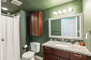 664 NE Grant St, Hillsboro, OR 97124 - Photo 16