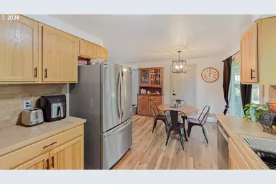 876 Welcome Way, Eugene, OR 97402 - Photo 12