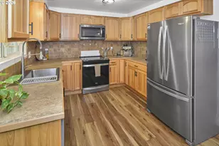 876 Welcome Way, Eugene, OR 97402 - Photo 10