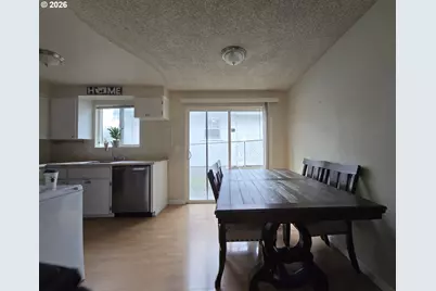 922 NW Greeley St, Camas, WA 98607 - Photo 4