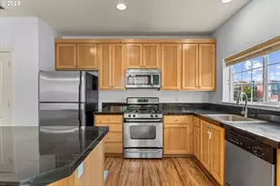 1050 SW 170th Ave, Beaverton, OR 97003 - Photo 2