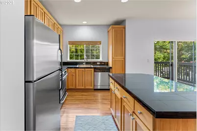 1050 SW 170th Ave #201, Beaverton, OR 97003 - Photo 14