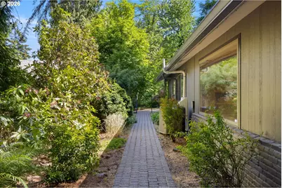 4922 SW Barnes Rd, Portland, OR 97221 - Photo 44