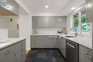 4922 SW Barnes Rd, Portland, OR 97221 - Photo 18