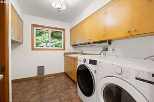 4922 SW Barnes Rd, Portland, OR 97221 - Photo 30