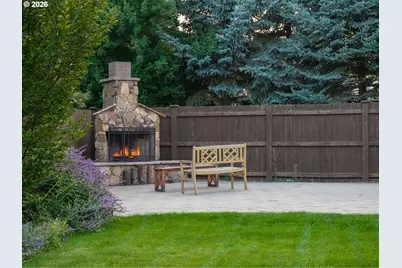 21302 NE Brooklyn Ct, Bend, OR 97701 - Photo 28