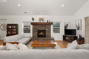 21302 Northeast Brooklyn Court, Bend, OR 97701 - Photo 6