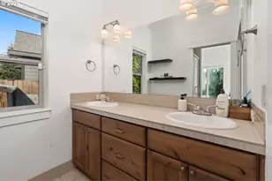 21302 Northeast Brooklyn Court, Bend, OR 97701 - Photo 10