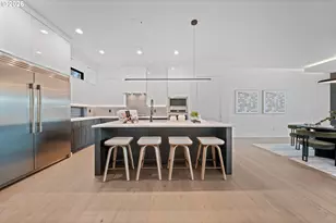 2435 N R St, Washougal, WA 98671 - Photo 2