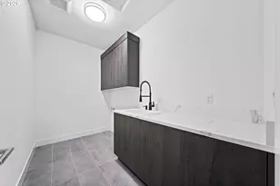 2435 N R St, Washougal, WA 98671 - Photo 18